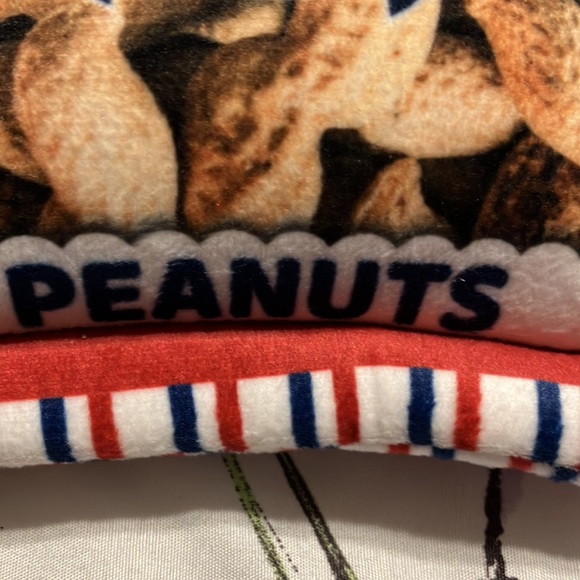 New York Yankees MLB Peanut Bag Dog Pet Toy by Pets First - Picture 3 of 12